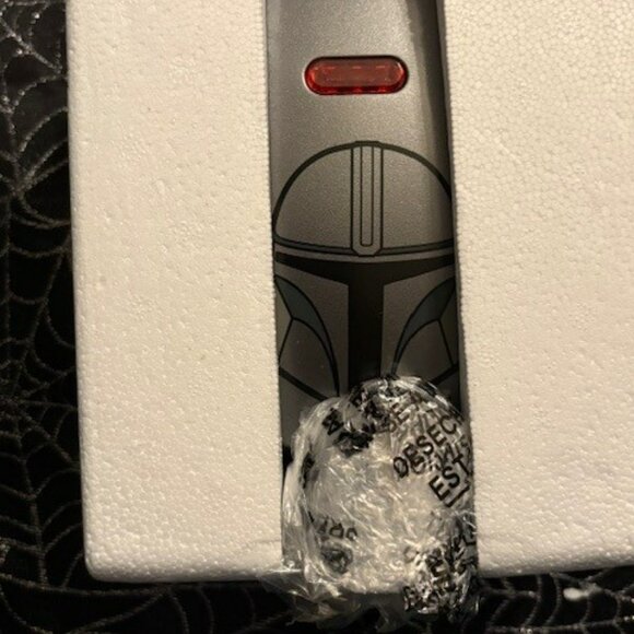 Star Wars Mandalorian Mini Waffle Maker NWT - Picture 3 of 6